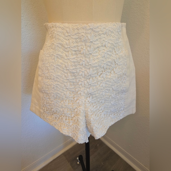 Zara Pants - END OF SUMMER SALE Zara XS Ivory Shorts